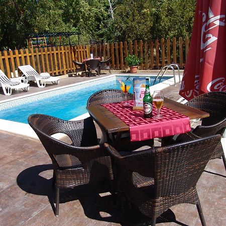 Hotel Buena Vissta Primorsko Bagian luar foto