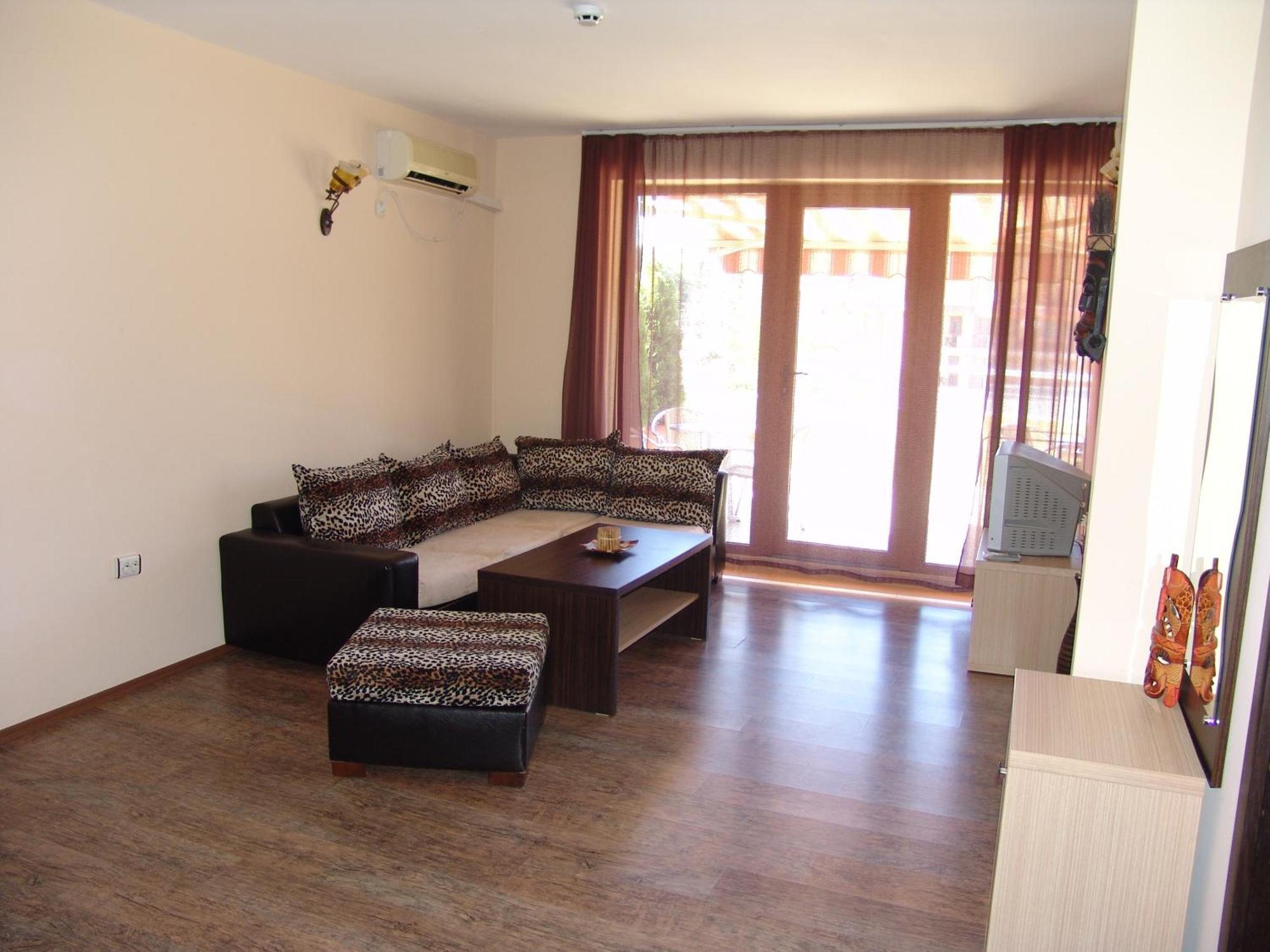 Hotel Buena Vissta Primorsko Bagian luar foto