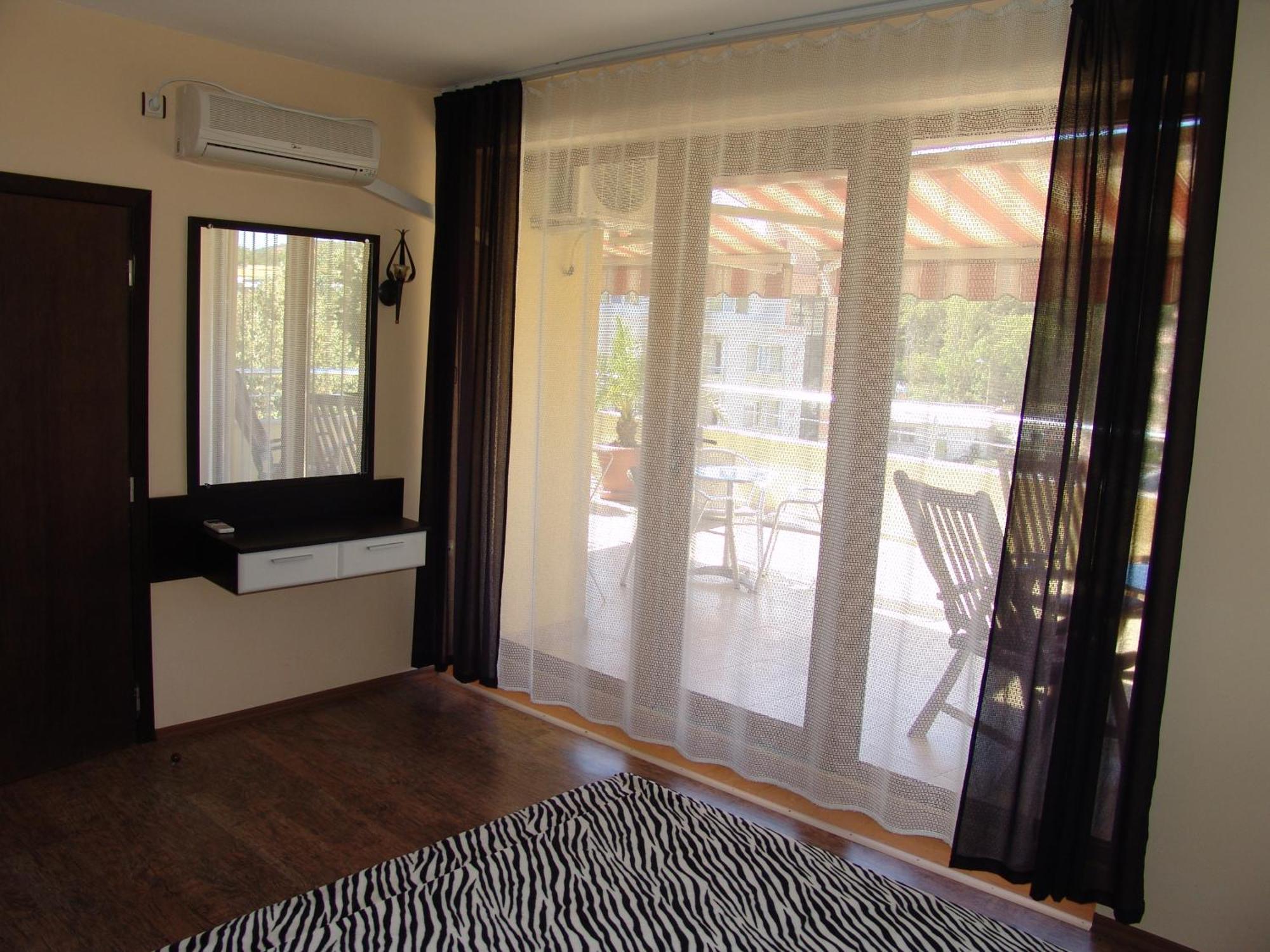 Hotel Buena Vissta Primorsko Bagian luar foto