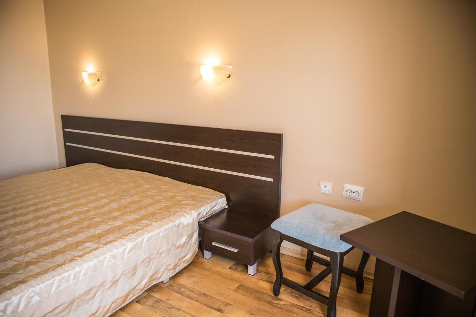 Hotel Buena Vissta Primorsko Bagian luar foto