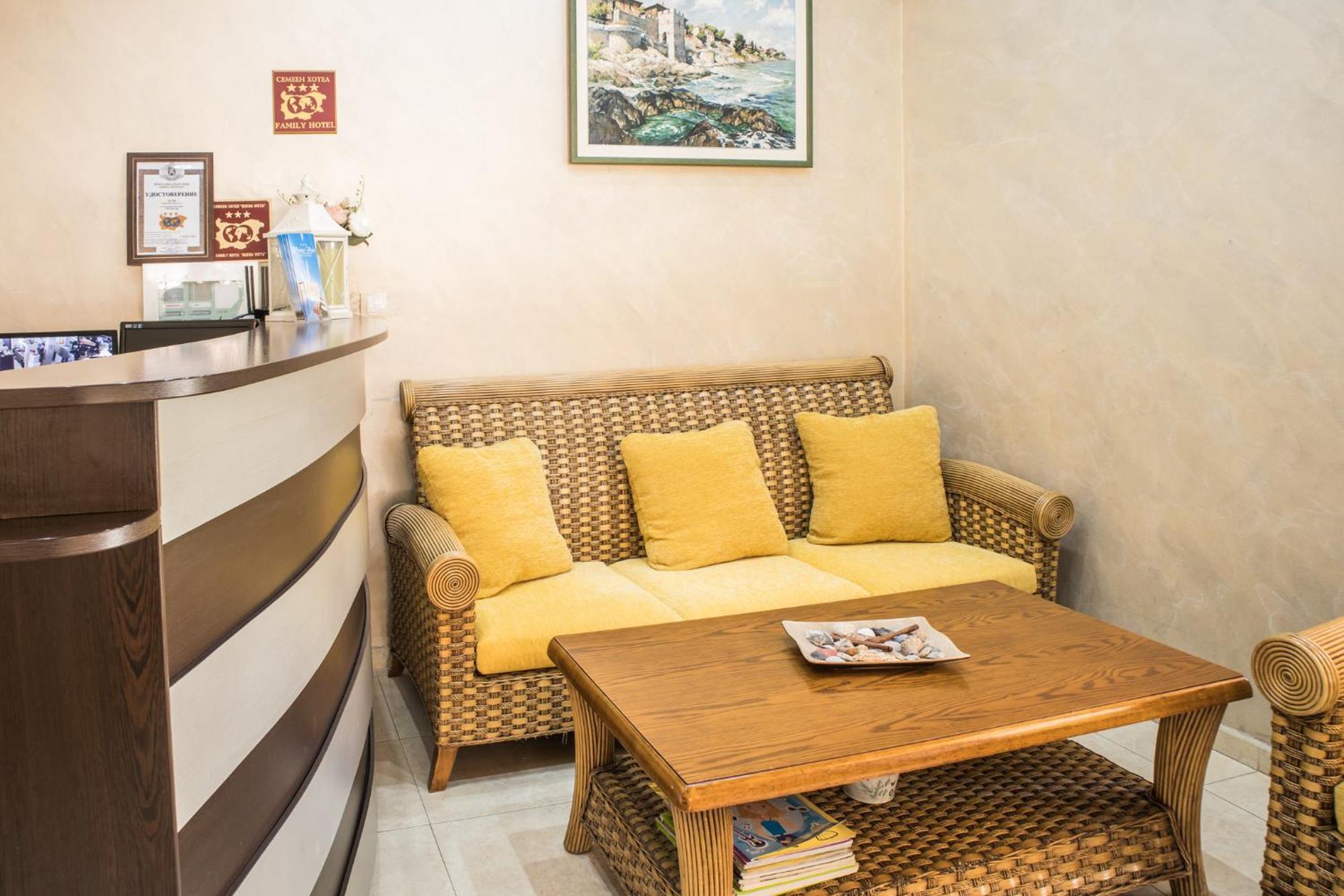 Hotel Buena Vissta Primorsko Bagian luar foto